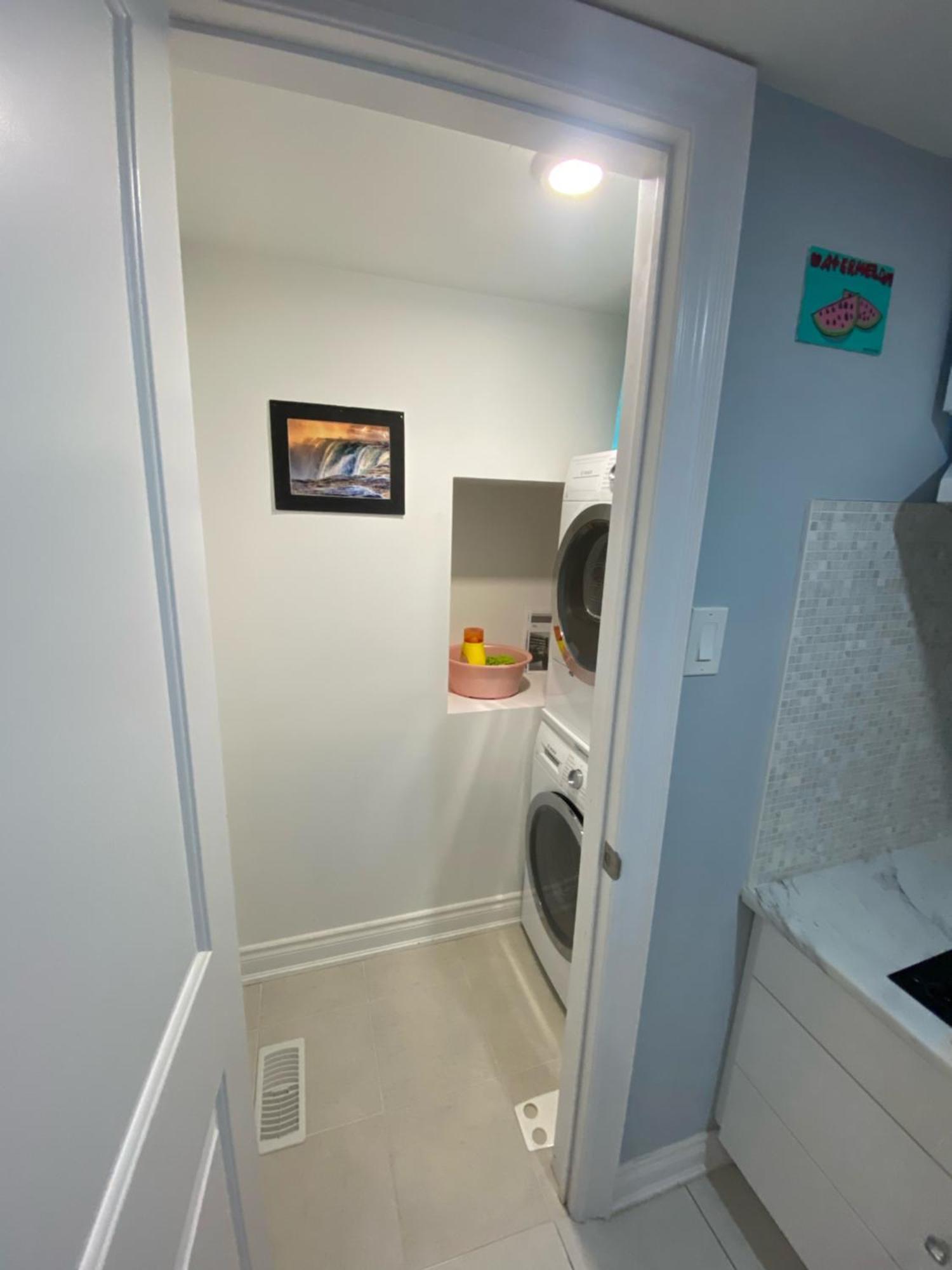 2 Bedroom With 2 Ensuites Unit In ريتشموند هيل المظهر الخارجي الصورة